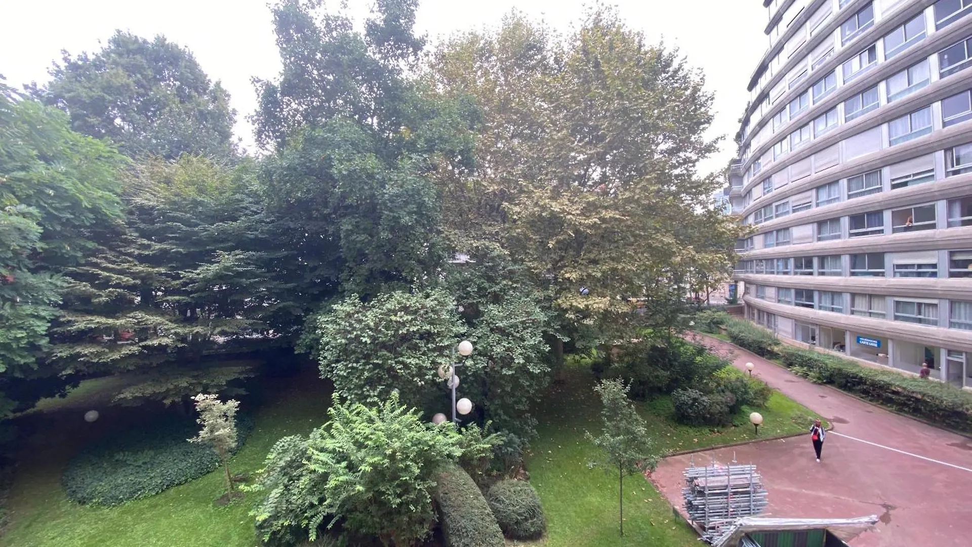 Jardin Cambronne Tour Eiffel